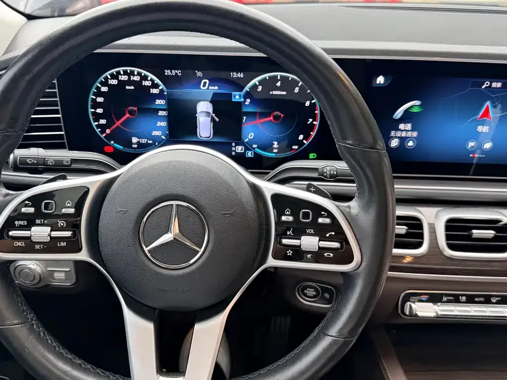 Mercedes-Benz GLE (Import) — фото 8