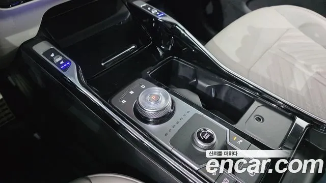 Kia Sorento — фото 8