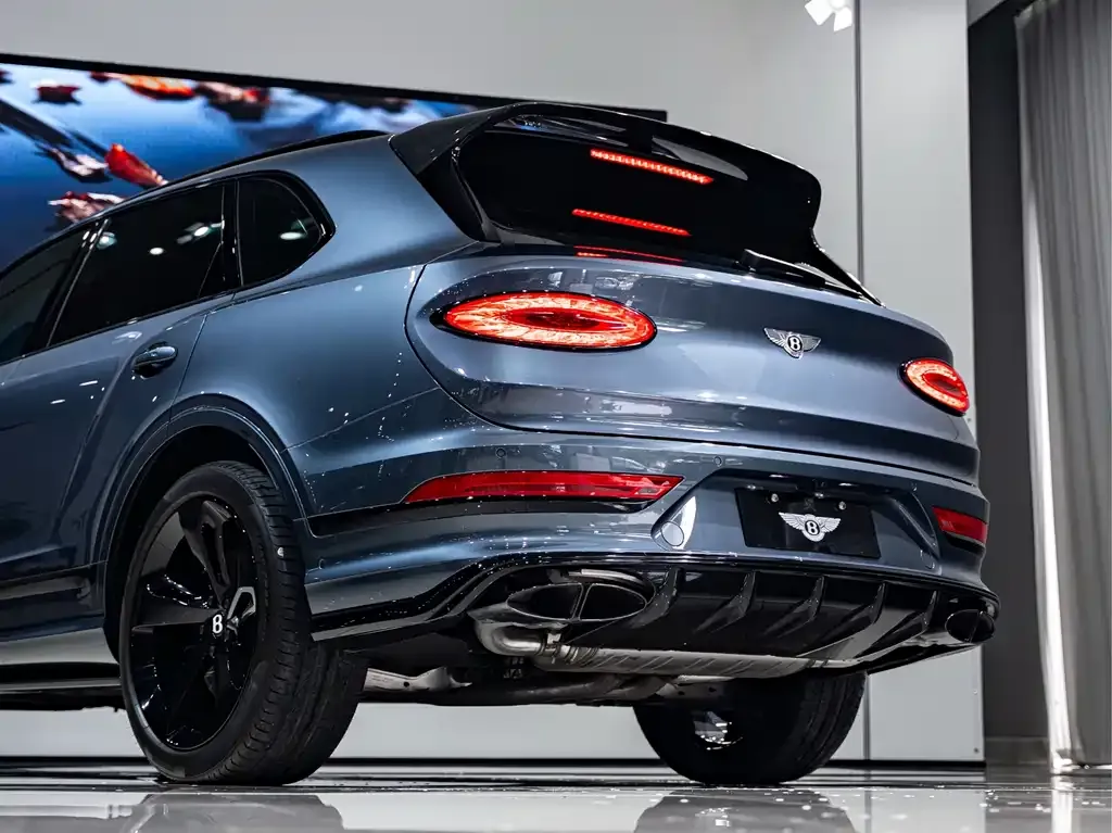 Bentley Bentayga — фото 9