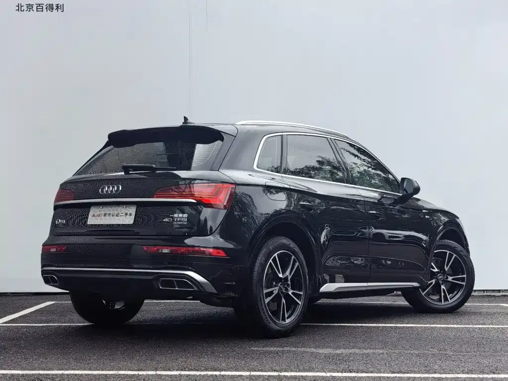 Audi Q5L — фото 8