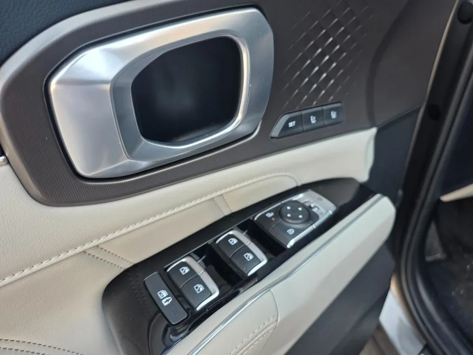 Kia Sorento — фото 5
