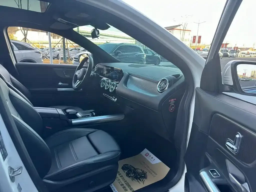 Mercedes-Benz GLA — фото 5