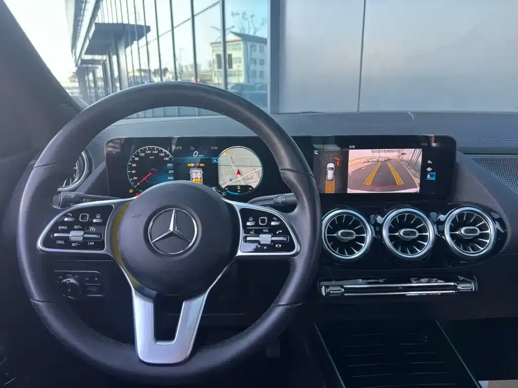 Mercedes-Benz GLA — фото 6