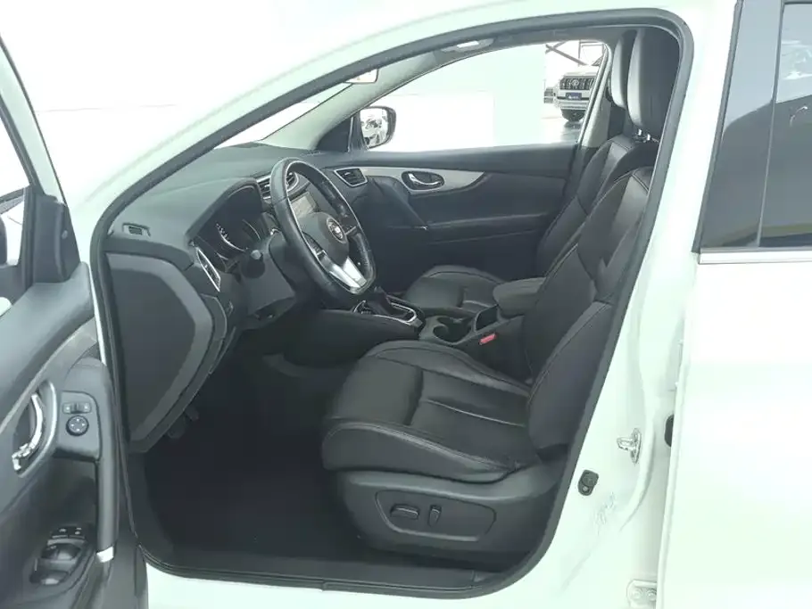 Nissan Qashqai — фото 2