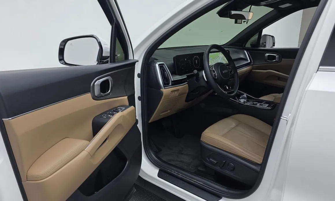 Kia Sorento — фото 6