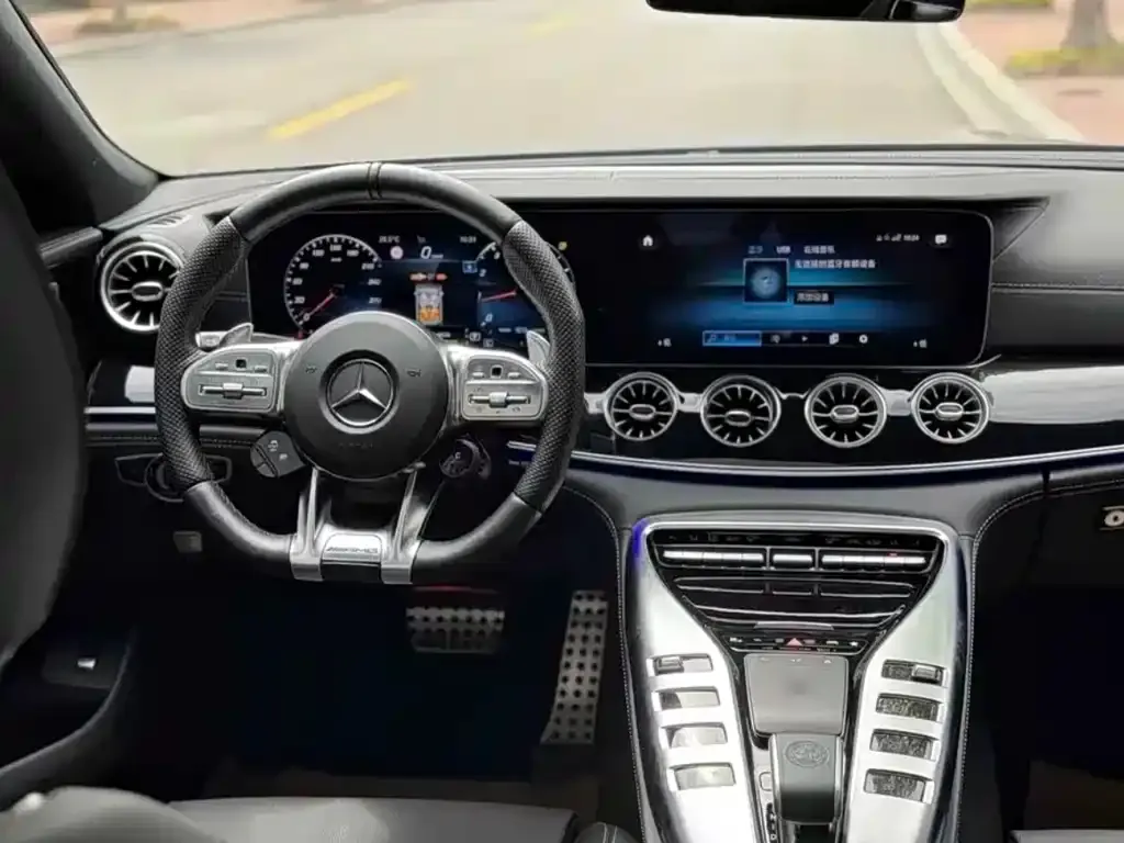 Mercedes-Benz AMG GT — фото 8