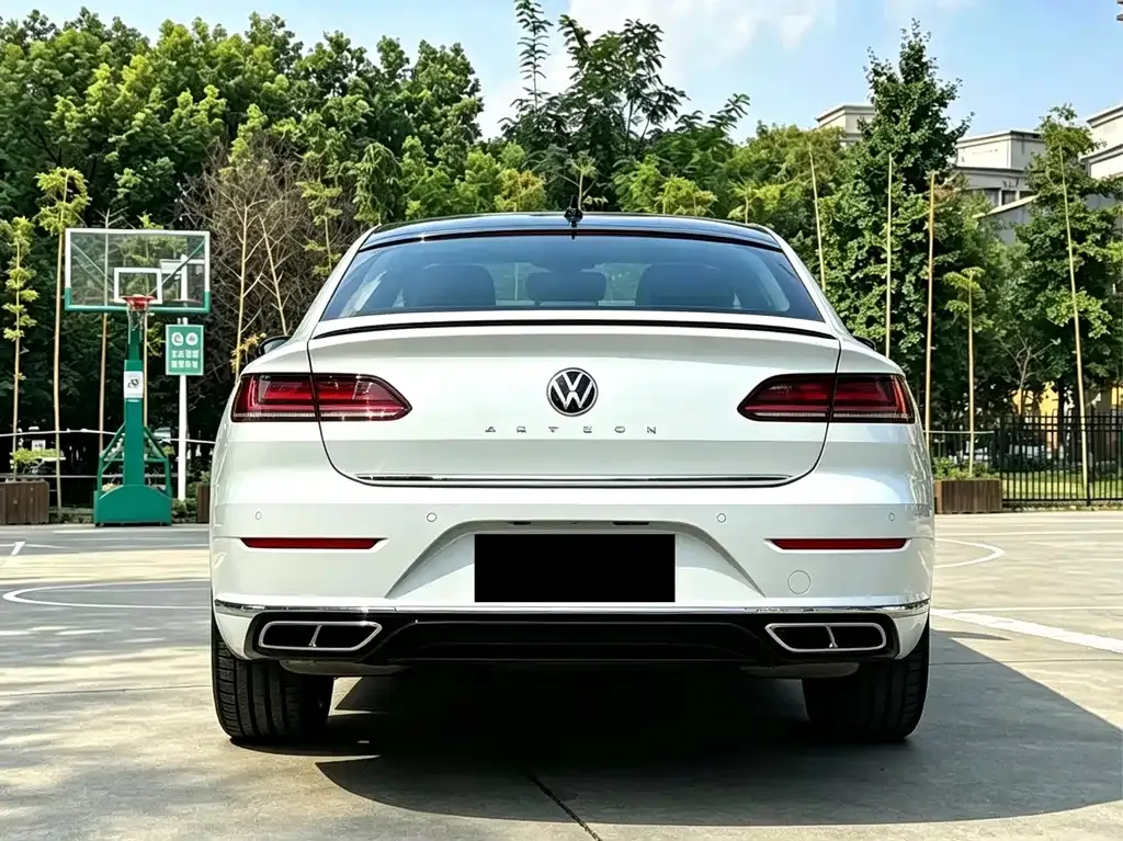Volkswagen CC — фото 10