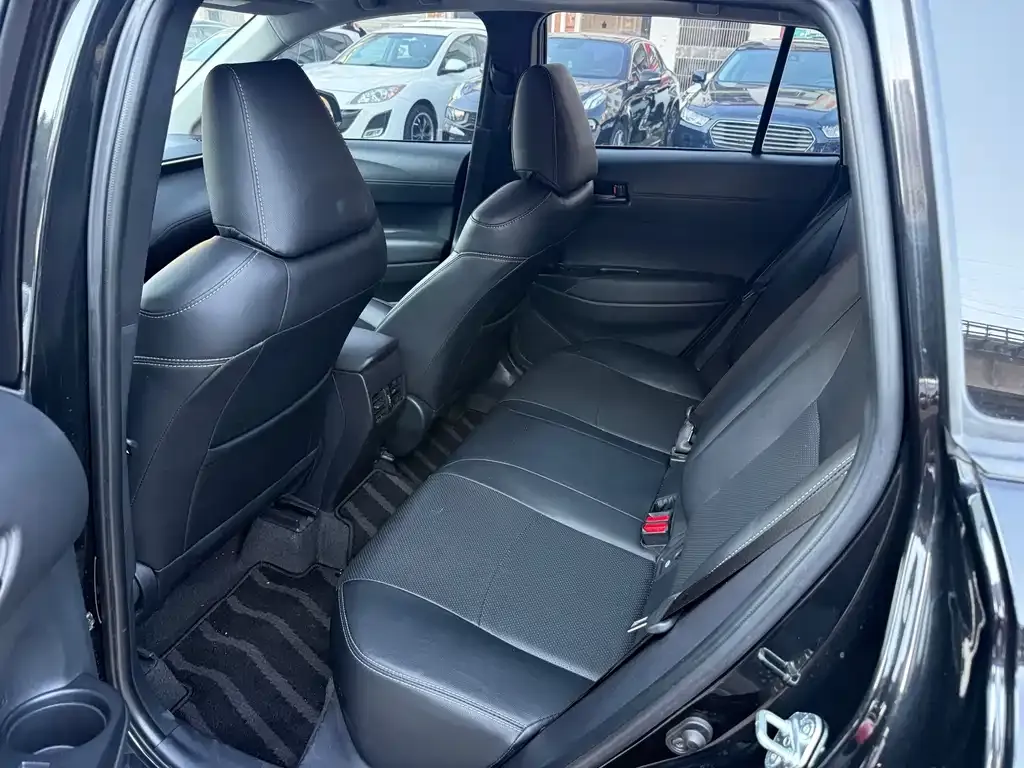 Toyota Corolla Cross — фото 4