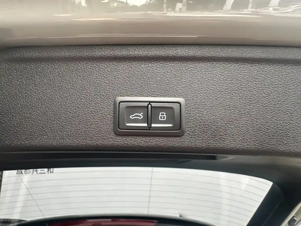 Audi A4 (Import) — фото 7