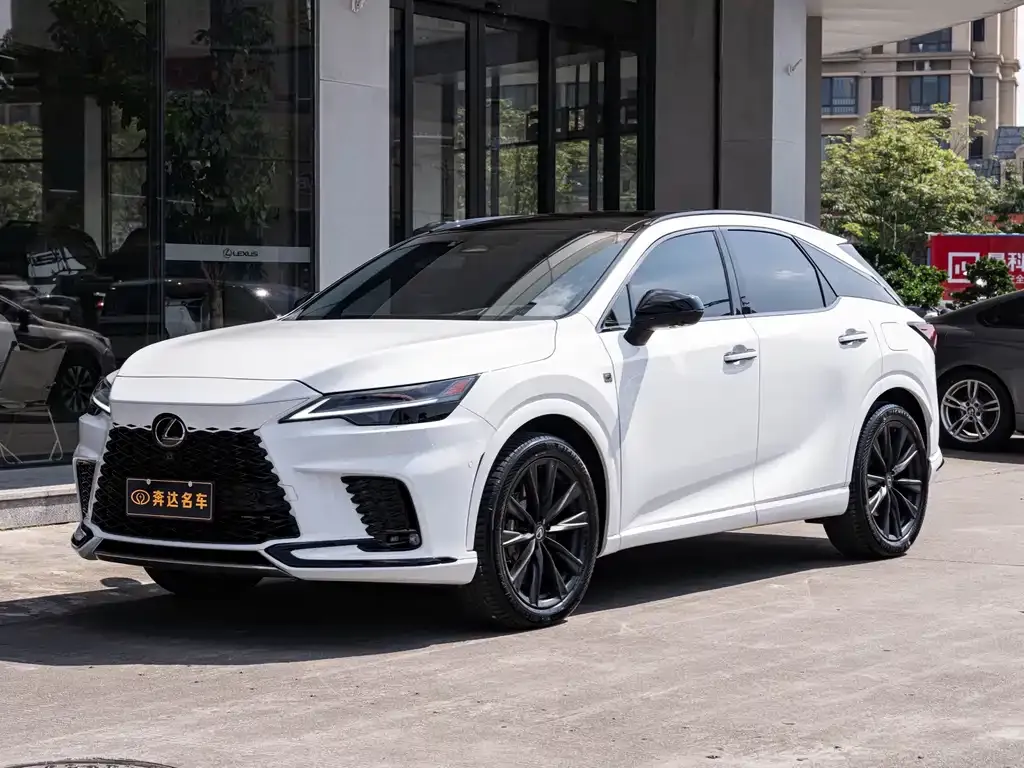 Lexus RX — фото 1
