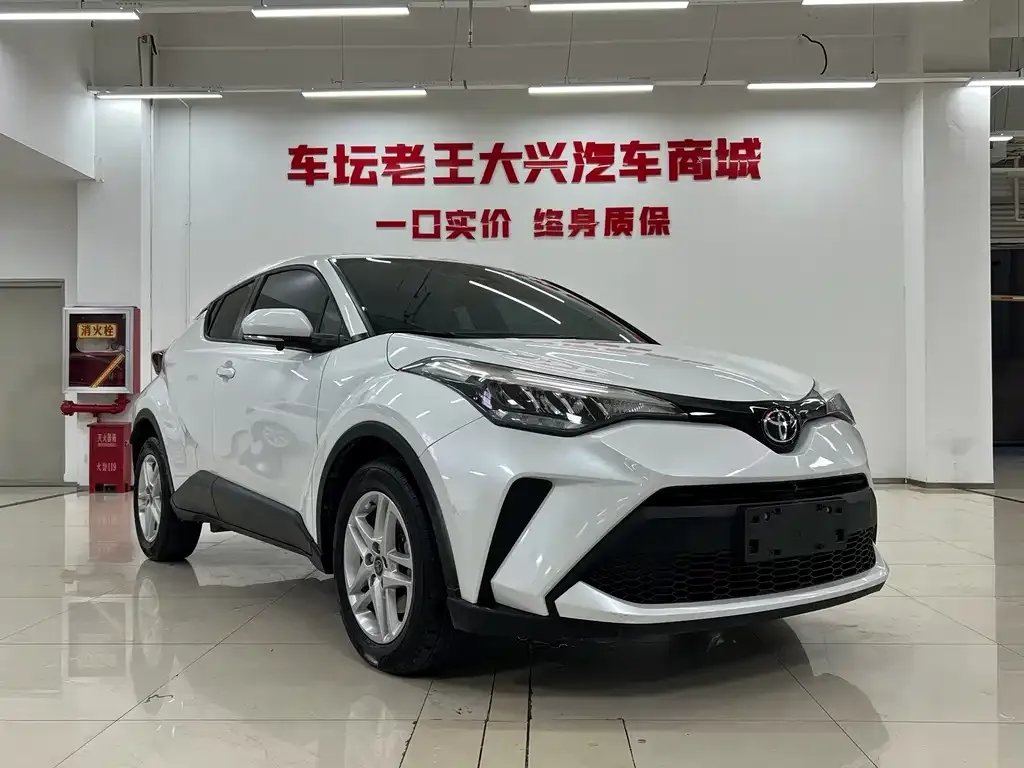 Toyota C-HR — фото 4