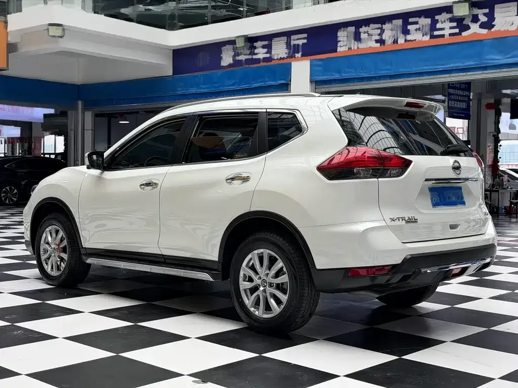 Nissan X-Trail — фото 3