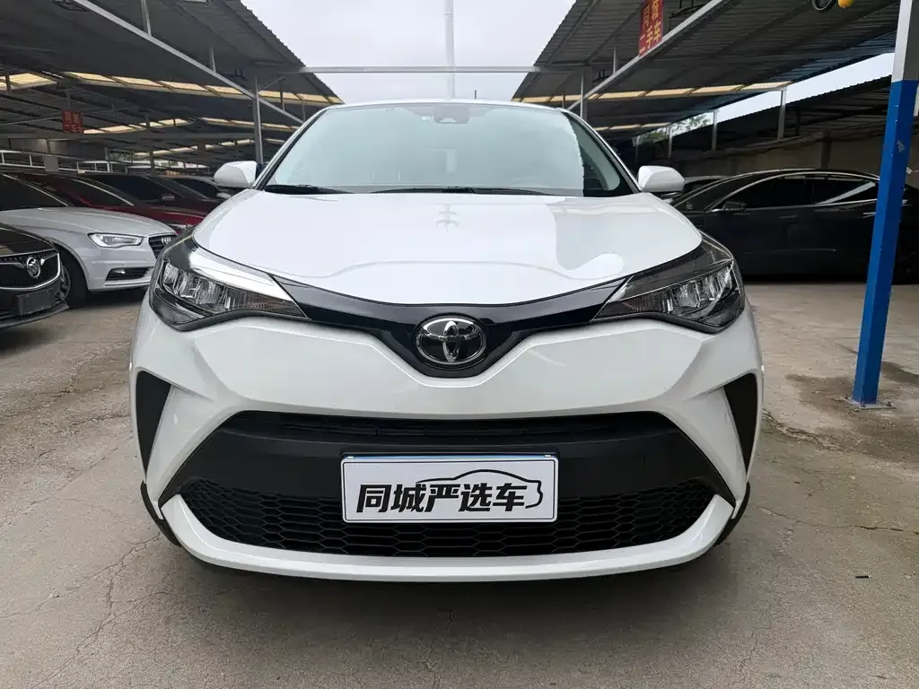 Toyota C-HR — фото 4