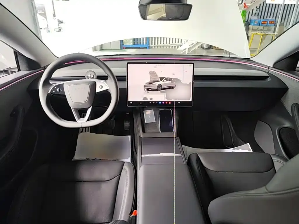Tesla Model 3 — фото 2