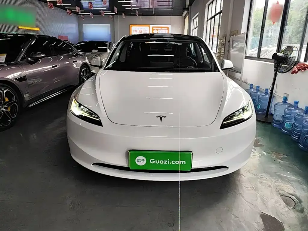 Tesla Model 3 — фото 5