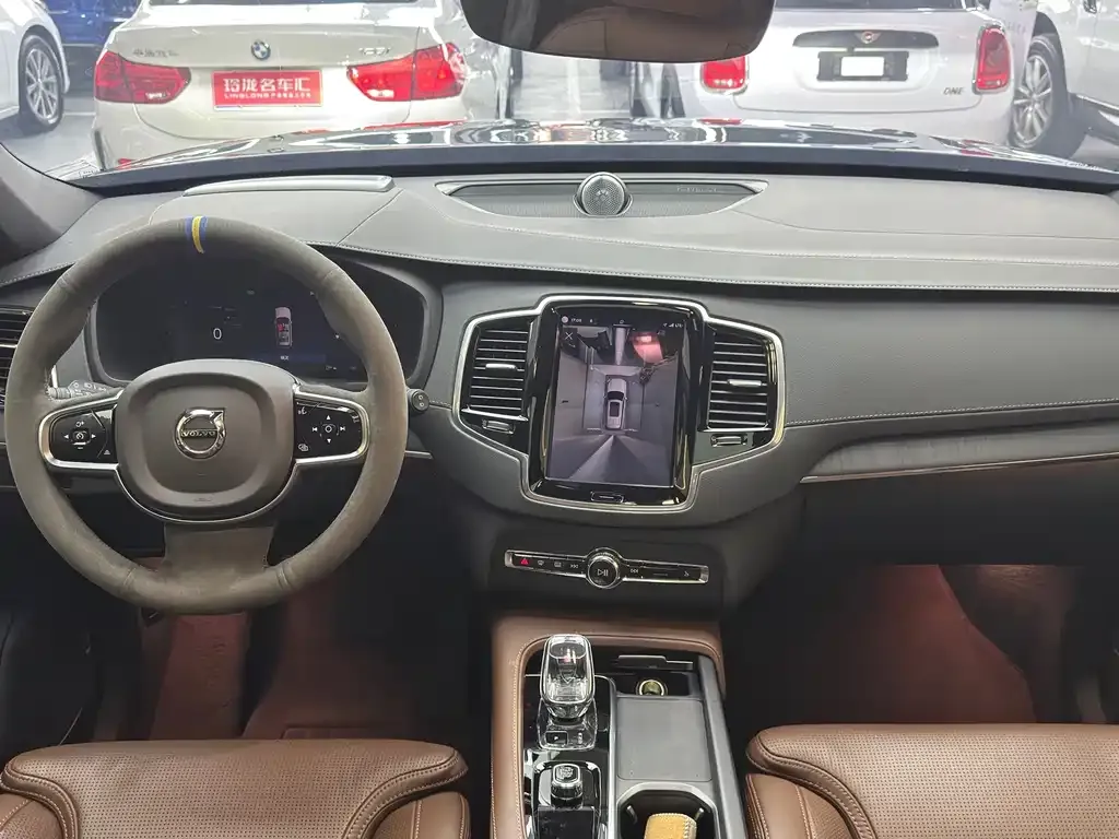 Volvo XC90 — фото 2