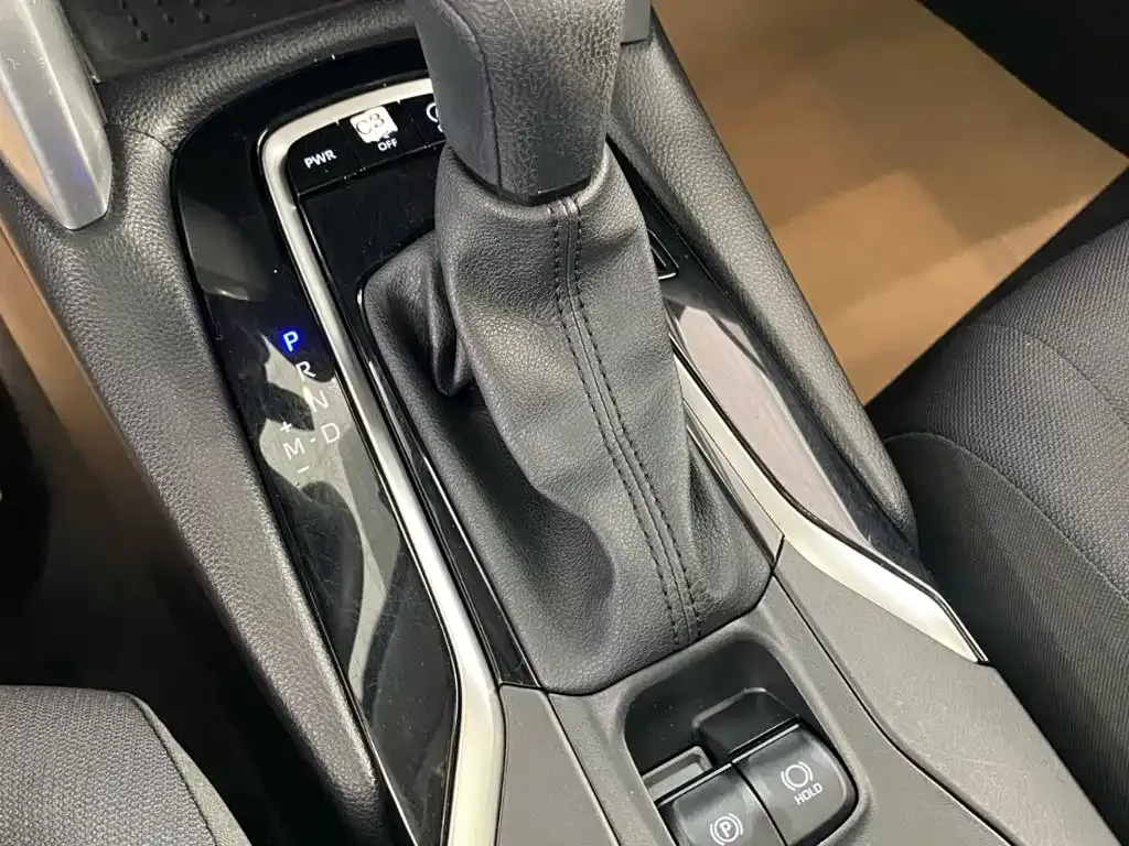 Toyota Corolla Cross — фото 4