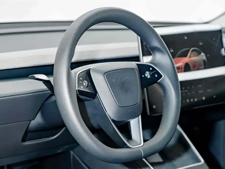 Tesla Model Y — фото 8