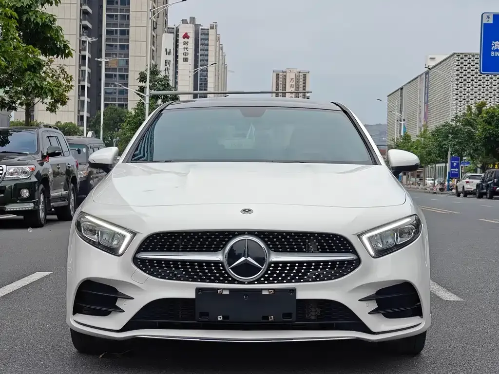 Mercedes-Benz A-Class — фото 4