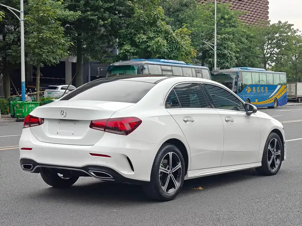 Mercedes-Benz A-Class — фото 10
