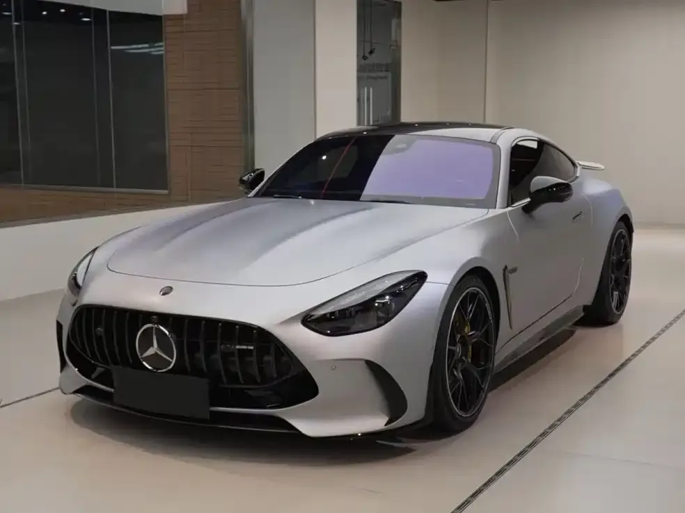 Mercedes-Benz AMG GT — фото 1