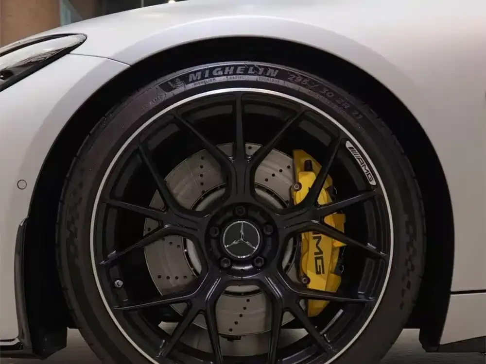 Mercedes-Benz AMG GT — фото 7