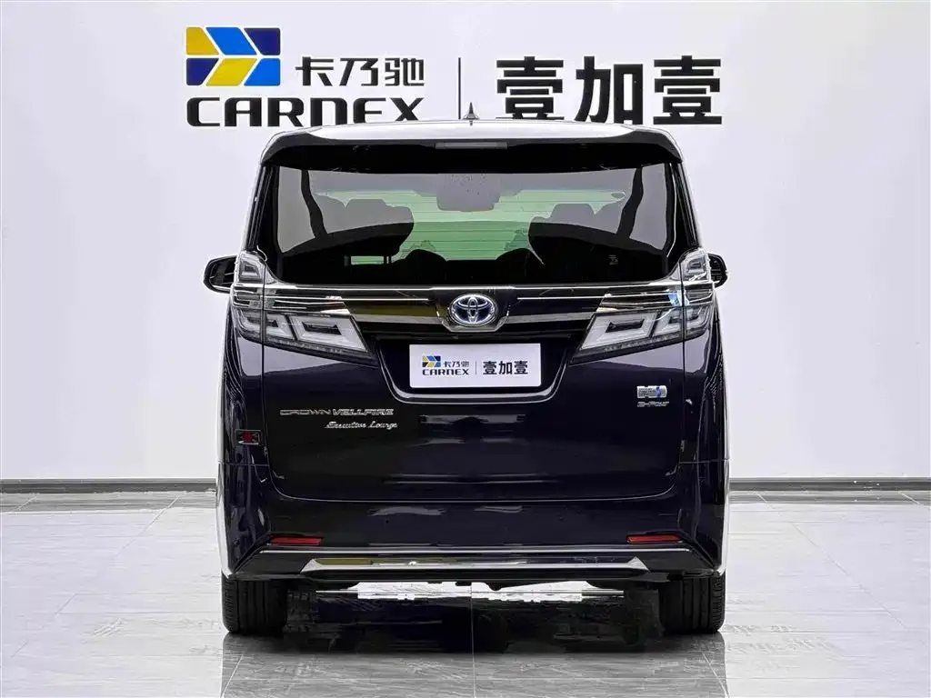 Toyota Vellfire — фото 2