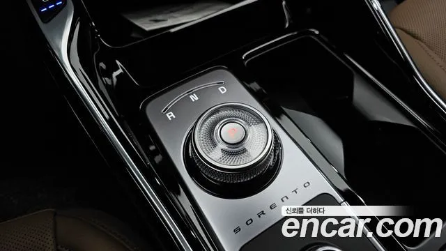 Kia Sorento — фото 6