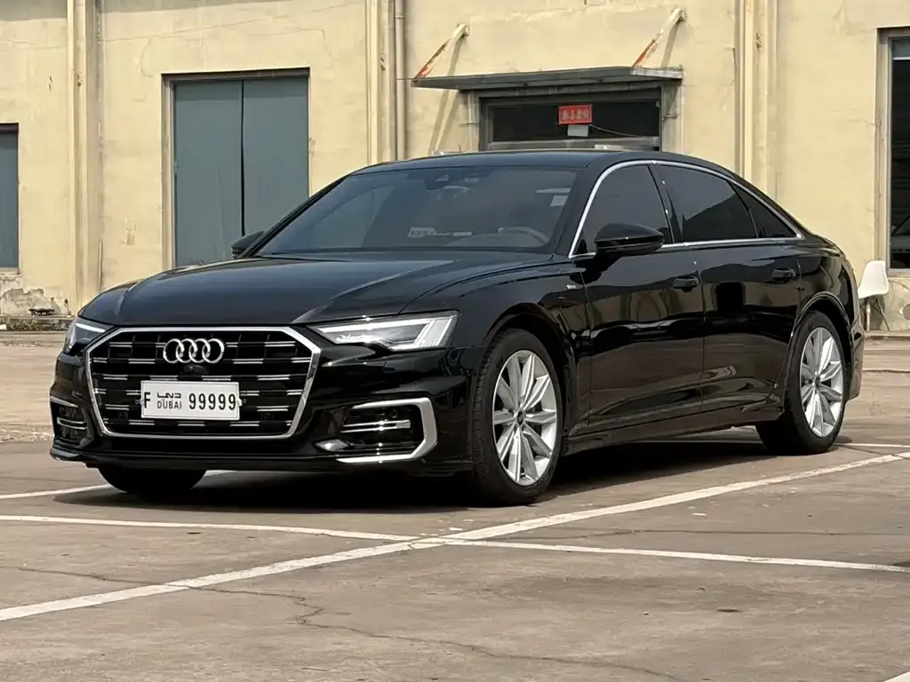 Audi A6L — фото 1