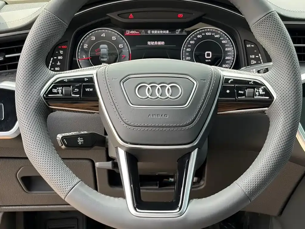 Audi A6L — фото 10