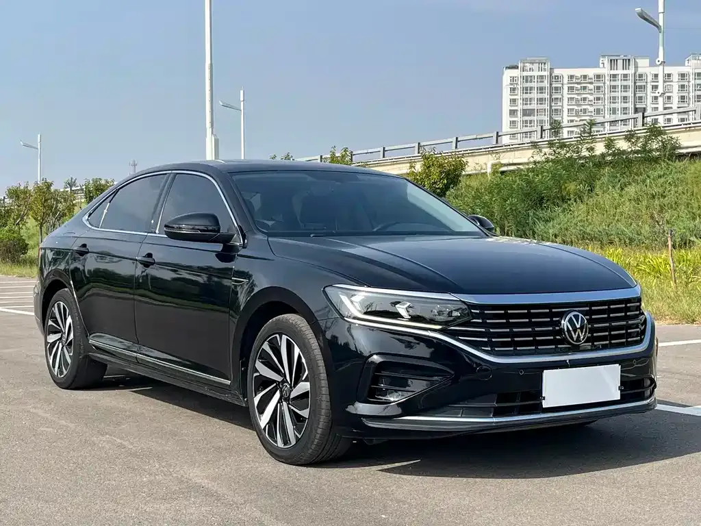 Volkswagen Passat — фото 7