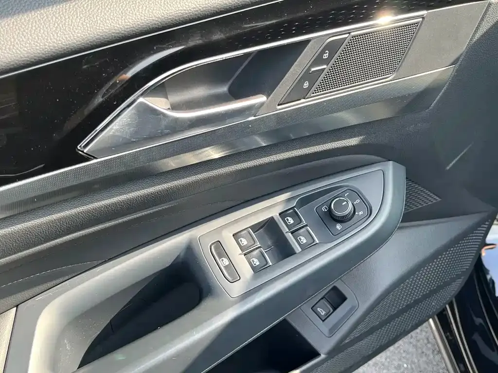 Volkswagen Passat — фото 6