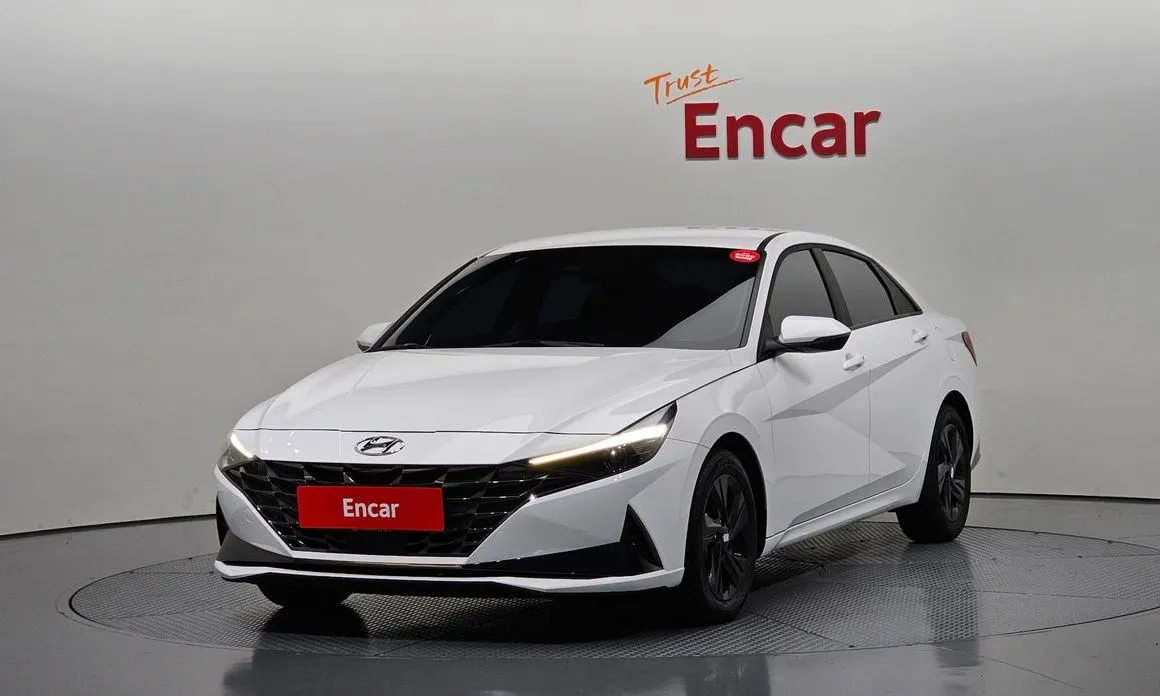 Hyundai AVANTE — фото 1