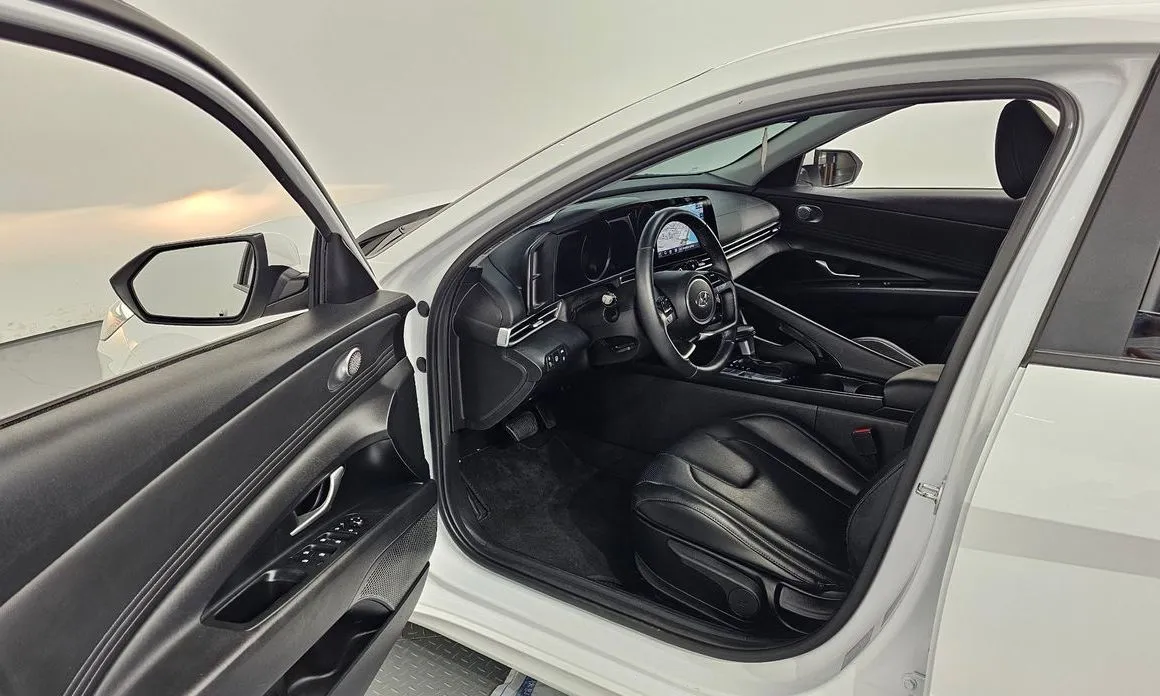 Hyundai AVANTE — фото 7