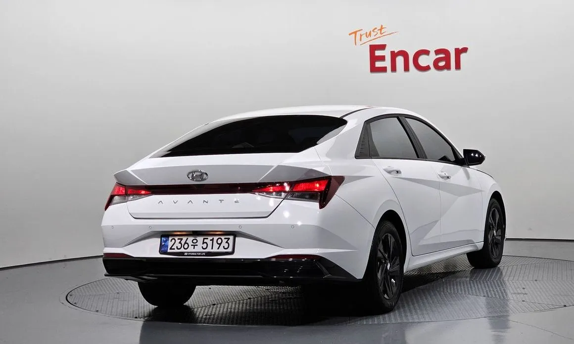 Hyundai AVANTE — фото 2