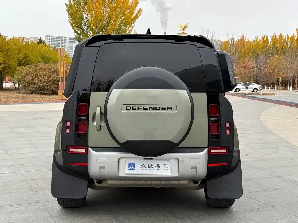 Land Rover Defender — фото 2