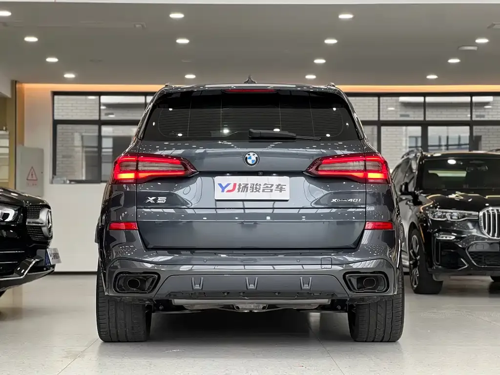 BMW X5 (Import) — фото 5