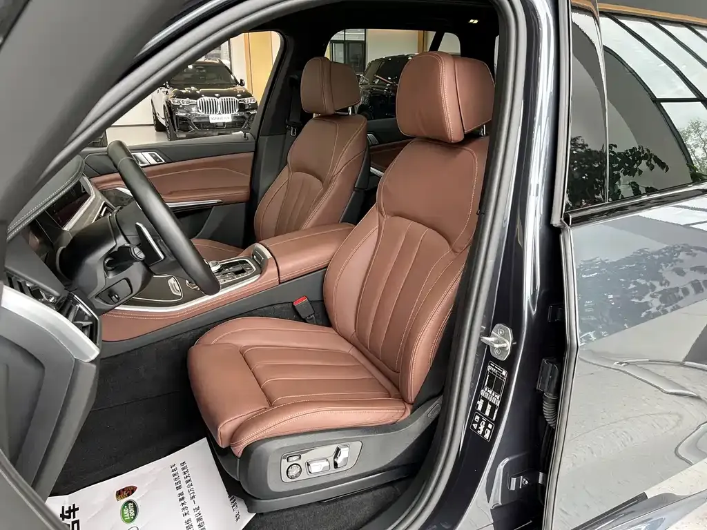 BMW X5 (Import) — фото 9