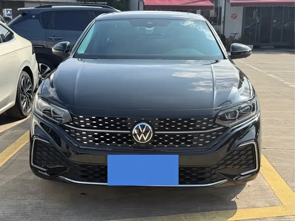 Volkswagen Passat — фото 5