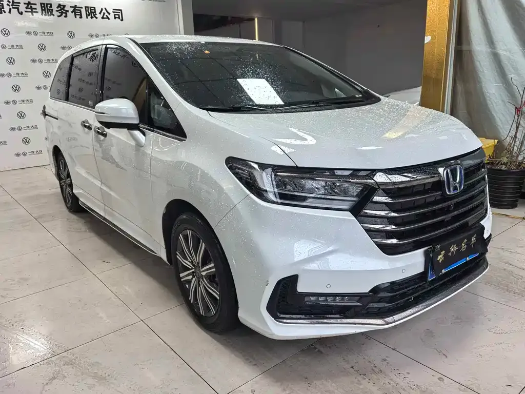 Honda Odyssey — фото 10