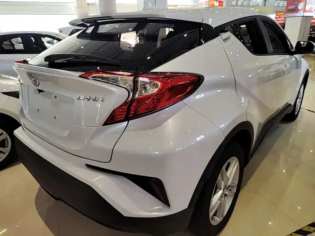 Toyota C-HR — фото 3