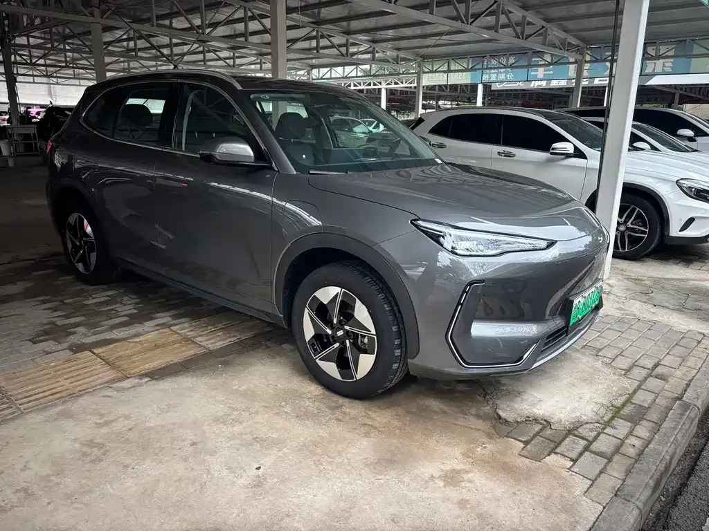 Geely Galaxy E5 — фото 10