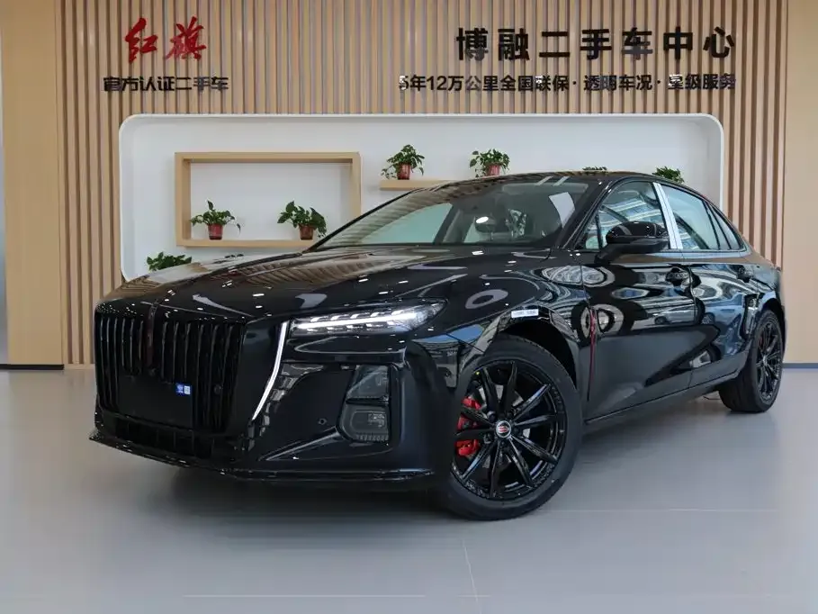 Hongqi H5 — фото 1