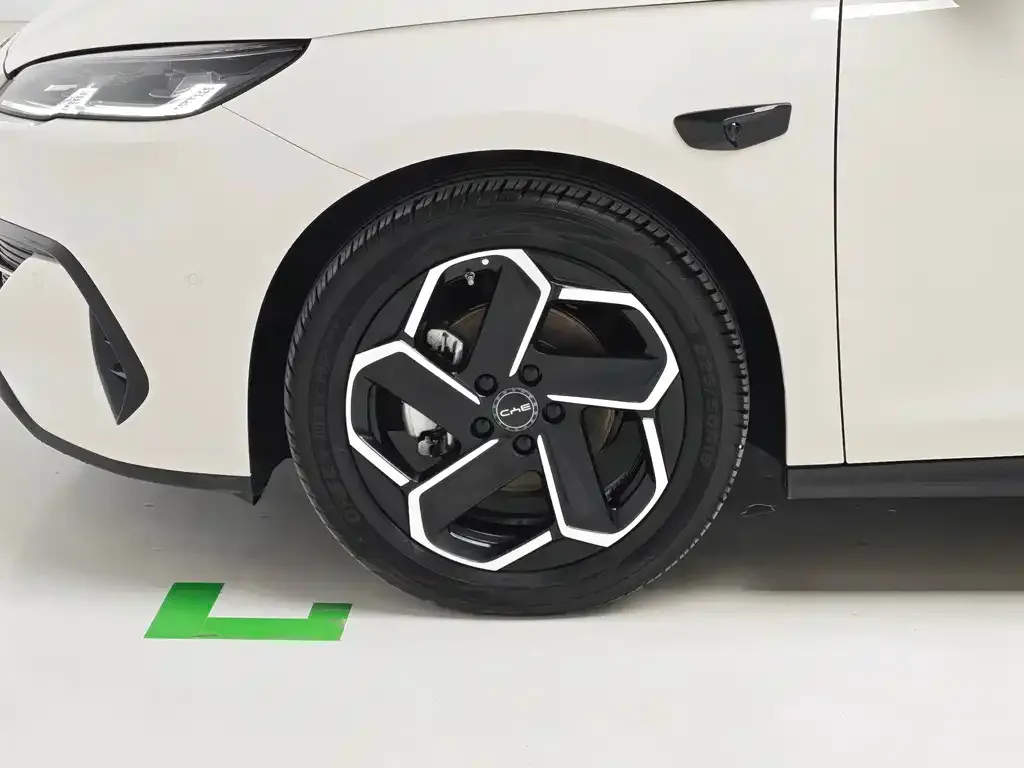 BYD Seal 06 — фото 10