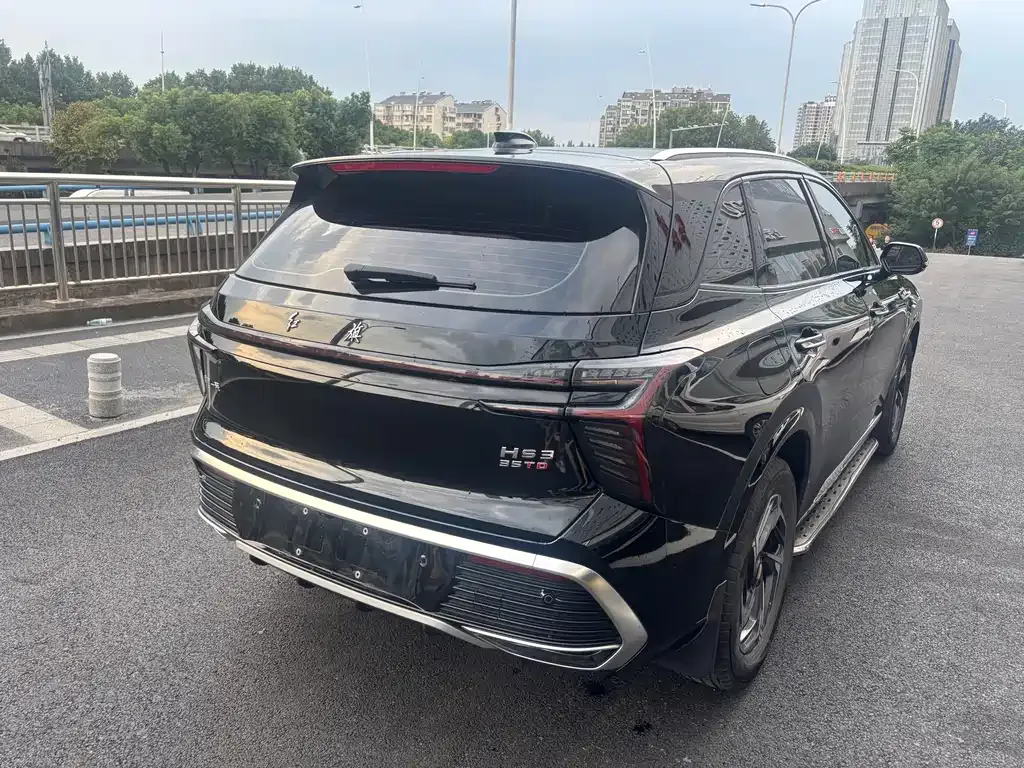 Hongqi HS3 — фото 10
