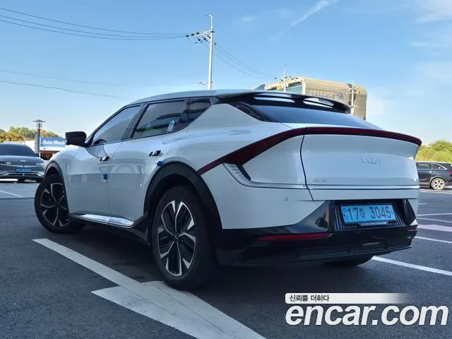Kia EV6 — фото 5