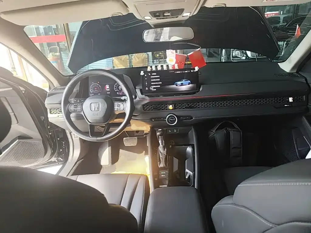 Honda Accord — фото 6