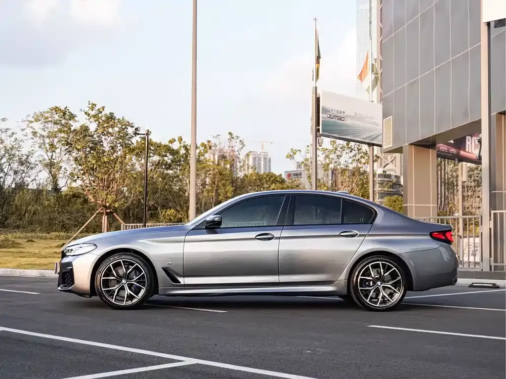 BMW 5 Series (Import) — фото 3