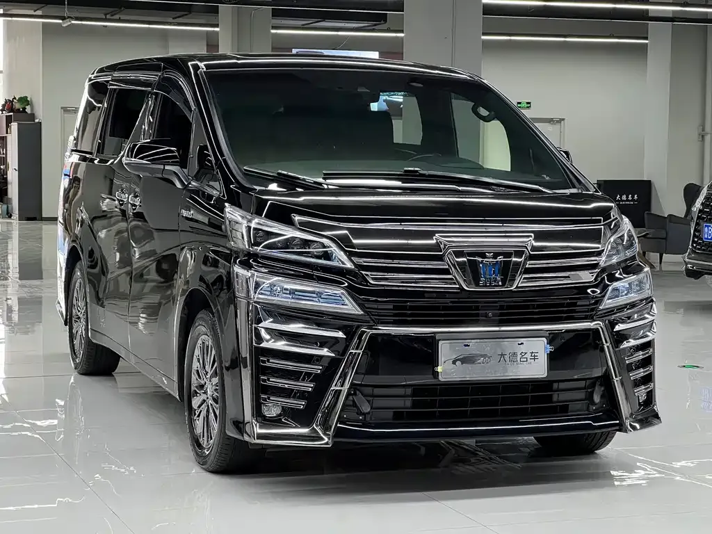 Toyota Vellfire — фото 6