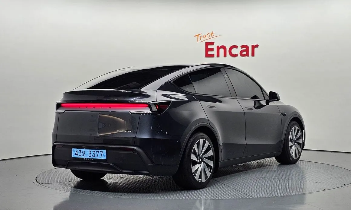 Tesla Model Y — фото 4